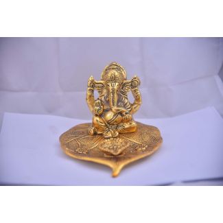 Metal Ganesha Leaf Diya
